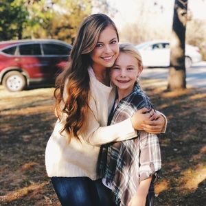 Meet your Posher, Isabella